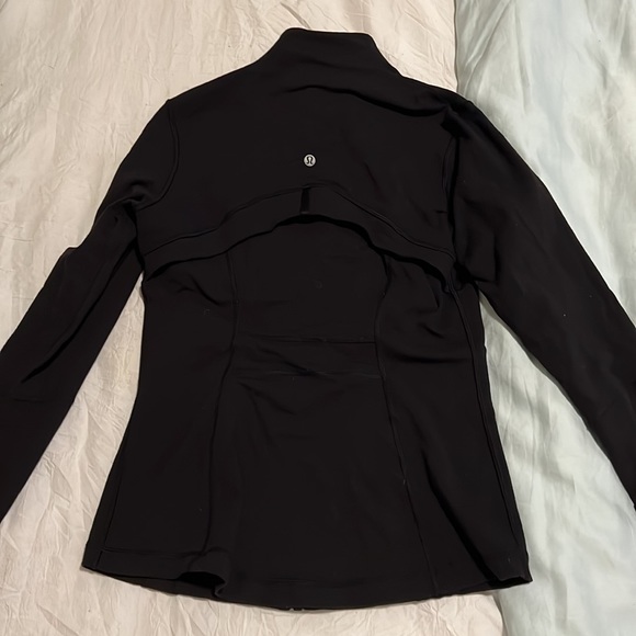lululemon jacket - Picture 3 of 5